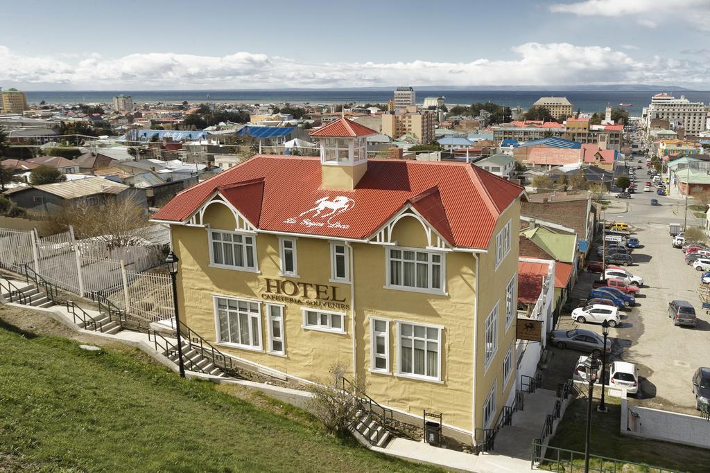 Hotel Boutique La Yegua Loca Punta Arenas Exterior foto